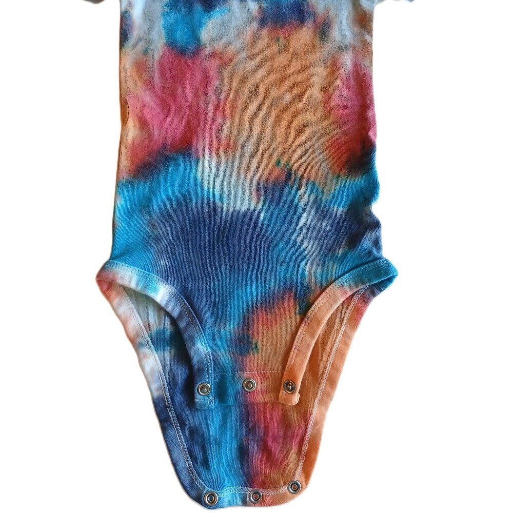 Tie Dye Baby Bodysuit With Abstract Pattern in Blue Red Orange 18 Months NWT - Picture 14 of 16